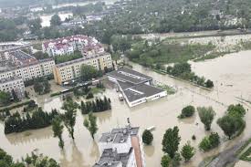 Podtopiony został też szpital tymczasowy. Powodz Zalala Mord Krakow Zobacz Prawo Drogowe