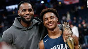 Lebron james awed at white house visit as president barack obama honors the miami heat's nba championship. Lebron James Fan Was Disrespectful To Son Bronny James Cnn