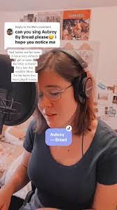 Aubrey Singer's Instagram, Twitter & Facebook