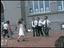 «l'école est finie, tout au long de l'année, c'est le meilleur moment de la journée.». Sur Chanson L Ecole Est Finie Ecole Maternelle Grande Section