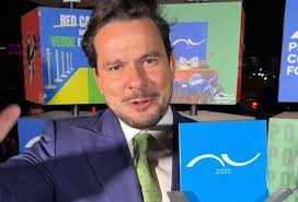 Capitão Alberto Neto recebe prêmio de melhor deputado do Amazonas