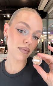 VIVA PLANET 💄🌏! This year's #MACVIVAGLAM Artist Ambassadors know that the  world gets better when we all GLAM together. Hear more from our challenge  winners who are united in their passion for