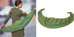 This thin and airy shawl moves softly like gently falling leaves in autumn breeze. Simple Crescent Knitted Shawl Free Knitting Pattern