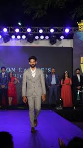 Male model Ramp walk basic foot movements, 📷@arjooo__arjunan,  #walkwithathul #fashiongroomer #groomer #rampwalk #rampwalktraining  #tutorial #fashiontutorial #athulsuresh