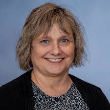 Angela Newlin's Instagram, Twitter & Facebook