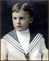 Eliza Riddle's Instagram, Twitter & Facebook