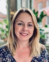 Frances Canavan's Instagram, Twitter & Facebook