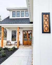 This is another exterior that we were super inspired by during one of our local home tours that the farmhouse. Give Your Home A Farmhouse Makeover 43 Interior Exterior Ideas Laptrinhx News