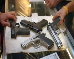De Ce A Fost Lasat Un Buzoian Fara Drep De A Deţine Purta Si Folosi Arme Si Muniţii Guns Hand Guns Survival