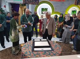 Senior executive, sourcing scm ss. Corporate Handprint August 2018 Event For Edotco Group Sdn Bhd Clay Malaysia