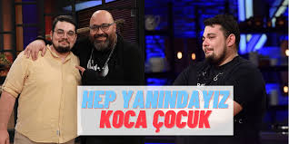 Somer sivrioğlu masterchef'in yeni sezonunun tv8'de başlamasının ardından yeniden 18 yıllık evliliğini tek celsede bitiren somer şef'in derin ve deniz adında bir kız ve erkek çocuğu var. Masterchef Ten Elenen Eray Icin Somer Sivrioglu Ndan Duygusal Paylasim Benim Guzel Evladim