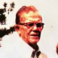 Virgil Edmond Puckett (1914–2005)