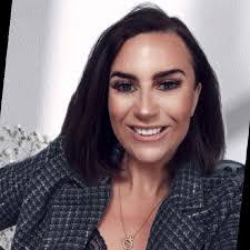 Victoria Daley's Instagram, Twitter & Facebook