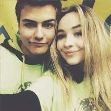 Sabrina Carpenter With Peyton Meyer Sabrina Carpenter Pinterest Celebrites Emission Et Disney