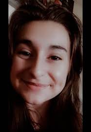 Happy bday my mooiste princess mag die Here jou nog baie lank spaar en jou  seen met alles wat mooi is.Volle 19 vandag,jys een pragtige mens met n mooi  hart.Eks een trotse