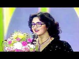 سهرة سيدة الطرب الأصيل عزيزة جلال هو الحب لعبه aziza jalal top trending arabic music youtube living room design modern living room designs flowers