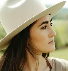 Daily Inspiration: Meet Emily Crisp