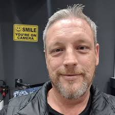 David Viaene (@linuxlemur) • Threads, Say more