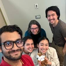 Selena Sanford's Instagram, Twitter & Facebook