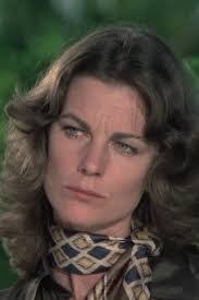 Carol Vogel's Instagram, Twitter & Facebook