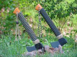 Beautiful Long Turkshead Knot Hatchet Handles By The Paracordist Paracordist Paracord Paracord Diy