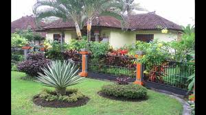 Dengan penataan yang tepat sebuah taman cantik serta sederhana di halaman rumah bisa dimiliki. Desain Taman Rumah Kampung Destaman