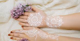 We have 28 images about gambar henna including images, pictures, photos, wallpapers, and more. Henna Tak Sekadar Jadi Bahan Lukisan Tangan Tirto Id