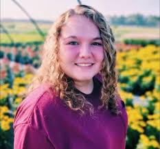 Engagement Announcement of Madelyn Johnson and Nick Rexilius in Illinois