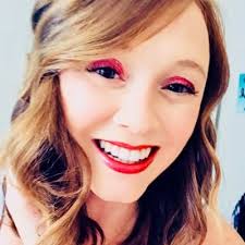 Lauren Owsley's Instagram, Twitter & Facebook