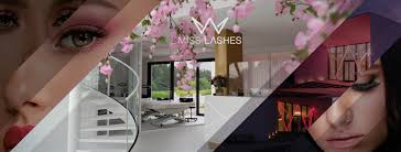 behindthescenes ✌🏼 Die Familie hinter Dr. Massing Cosmetics Angefangen hat  alles 2015 als 4-köpfige Familie. Erste Ideen wurden im Elternhaus kreiert.  Bestellungen im Esszimmer versandfertig gepackt und persönlich zur Post  gebracht. 💌