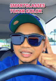 Replying to @❤️Ahmed Ezzat❤️ Smartglasses dimimimg control boleh tukar  color dan dengar muzik dan direct ai translator #smartglasses #smartglass  #smartglasess #spekmata #spekmatahitam