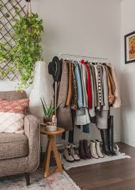 Brooklyn Apartment Tour Furniture Decor House Plants Melissa Frusco In 2020 Home Decor Apartment Tour Contemporary Decor Living Room