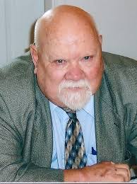 Robert Leth's Instagram, Twitter & Facebook