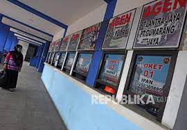Larangan mudik akan dimulai pada tanggal 6 mei sampai dengan 17 mei 2021 dan sebelum itu dan sebelum dan sesudah hari dan tanggal itu diimbau kepada masyarakat untuk tidak. 9cnjhloqajjvrm