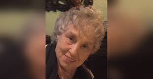 Julie Aiken's Instagram, Twitter & Facebook