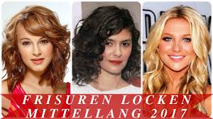 Suchen sie nach ideen für moderne frisuren für frauen, die mittellang sind und etwas chaotischer, also lässiger wirken? Frisuren Locken Mittellang 2017 Youtube