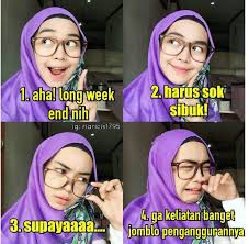 Saat dikonfirmasi perihal kabar tunangan, adik oki setiana dewi ini meminta doa yang terbaik. Ria Ricis Fans Grup Posts Facebook