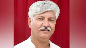 कौन हैं आसिफ मोहम्मद खान, जिन्हें सब-इंस्पेक्टर के साथ हाथापाई के बाद किया  गया अरेस्ट