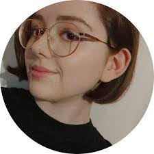 Clara Bernard's Instagram, Twitter & Facebook