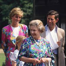 Mar 18, 2021 · ronald ferguson and sarah, duchess of york. Por Que Termino La Amistad Entre Lady Diana Y Sarah Ferguson Aqui Te Lo Decimos Famosos Realeza Univision