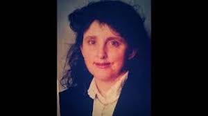 An inquest into the strange disappearance of gold coast teacher marion barter 24 years ago began in sydney today. Missing Marion Barter 1997 Youtube