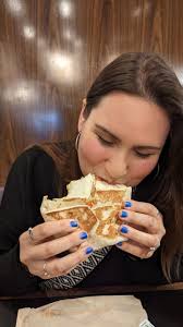 Happy to see new vegan desserts in the frozen aisle at Trader Joe's! 🙌🤩  Has anyone tried these Cookies & Creme Vanilla Bean Bon Bons or Chocolate  Fudge Oat Bars yet? Let