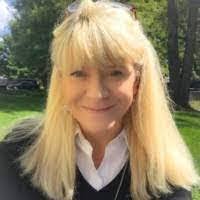 Stephanie Rieman's Instagram, Twitter & Facebook