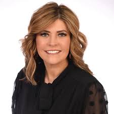 Who does razor cuts in Conroe?