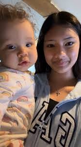 Florine Carson's Instagram, Twitter & Facebook