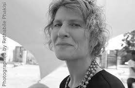 Robyn Field Biography