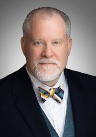 Lisa Howle's Instagram, Twitter & Facebook