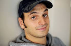 Zuvor hatte die schweizer zeitung «blick» darüber berichtet. Verliebt Verlobt Verheiratet Comedian Kaya Yanar Hat Geheiratet Panorama Stuttgarter Zeitung