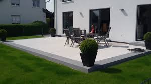 Podium Grossplatten Grossartig Vorgarten Terrasse Vorgarten Ideen Vorgarten