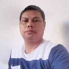 Linda Cacho's Instagram, Twitter & Facebook